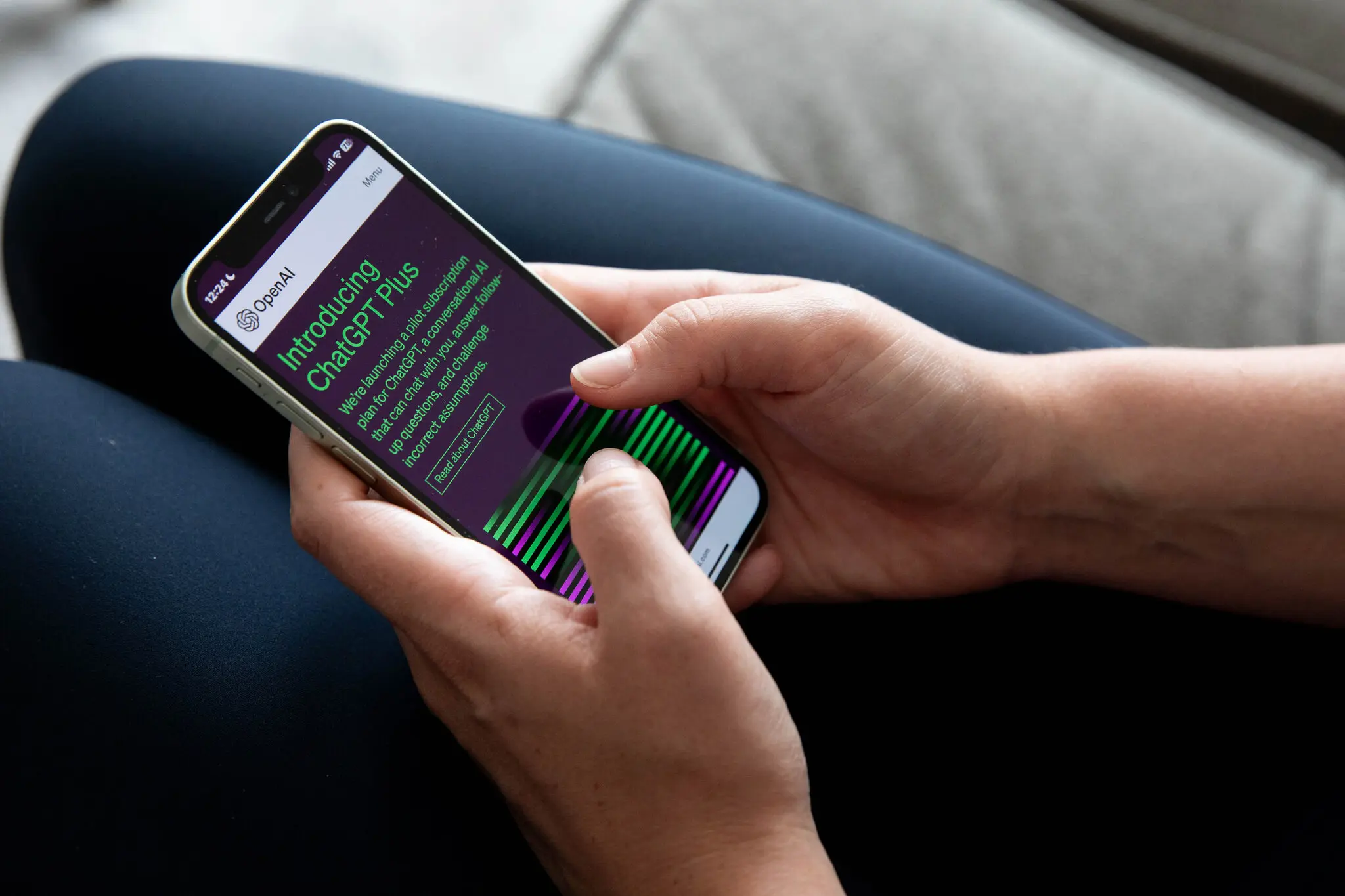 OpenAI, все ще переслідуваний своїм хаотичним минулим, намагається подорослішати